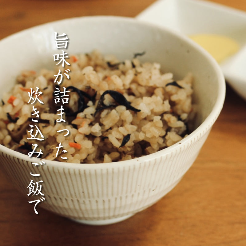 ふりかけ かつおひじき 生ふりかけ 温かいごはんにかけて おむすび お茶づけに お弁当